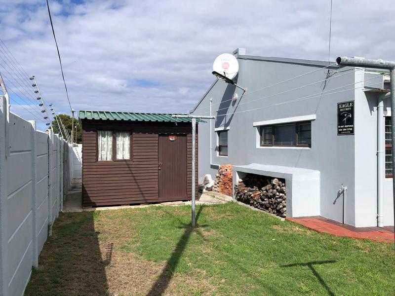 3 Bedroom Property for Sale in De Kelders Western Cape